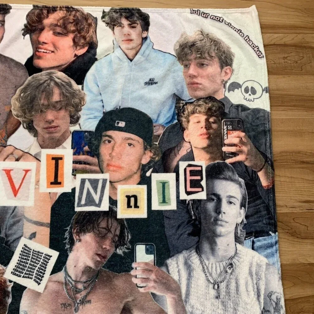 Vinnie Hacker Fleece Throw Blanket 38” x 50” All Over Print Rare